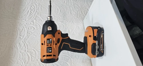 Viseuse a choc AEG pro 18v