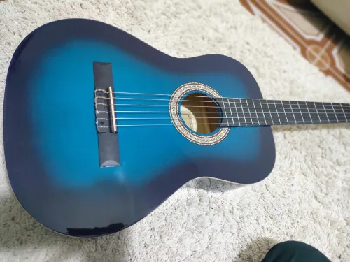 Guitare semtonie neuve manche réglable