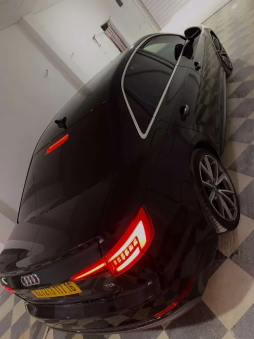 Audi A4 2017 S Line +
