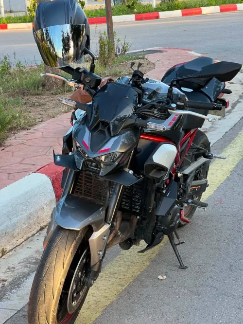 Kawasaki Z900 