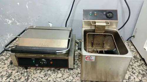 Friteuse et panineuse 
