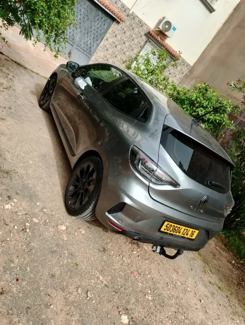 Renault Clio 5  2024 Évolution  carte grise Safia code QR