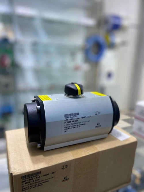 Distributeur- pneumatique -Vérin pneumatique-Raccord et électrovanne-vanne Filtre Régulateur camozzi