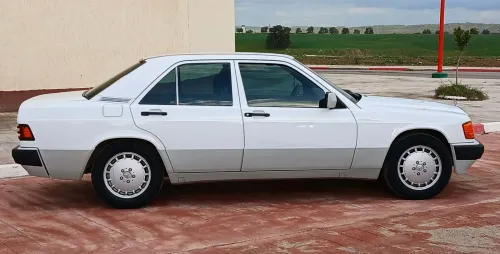 Mercedes 190E 1990 