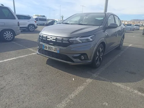 Dacia Logan 2025 extrême