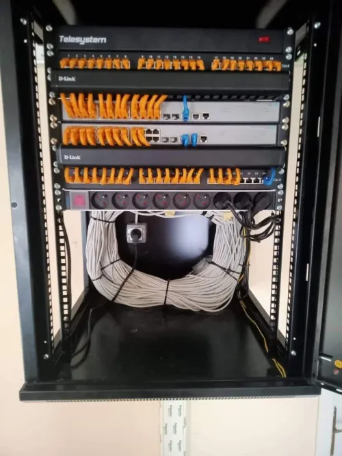 installation reseau informatique téléphonique et électricité 
