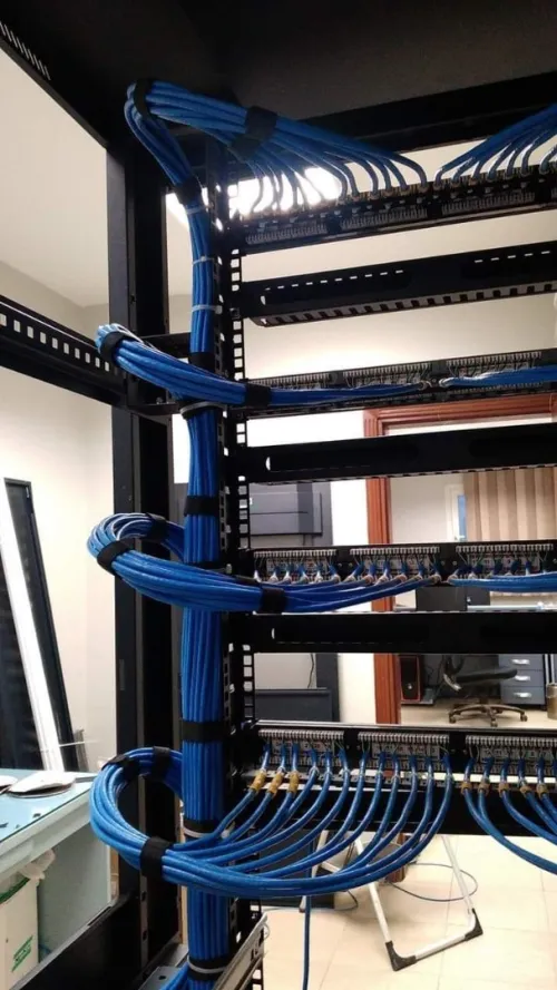 installation reseau informatique téléphonique et électricité 