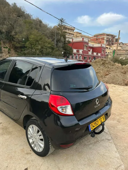 Renault Clio 3 2012 Night and Day
