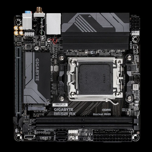 GIGABYTE B650I AX ( WIFI6E )