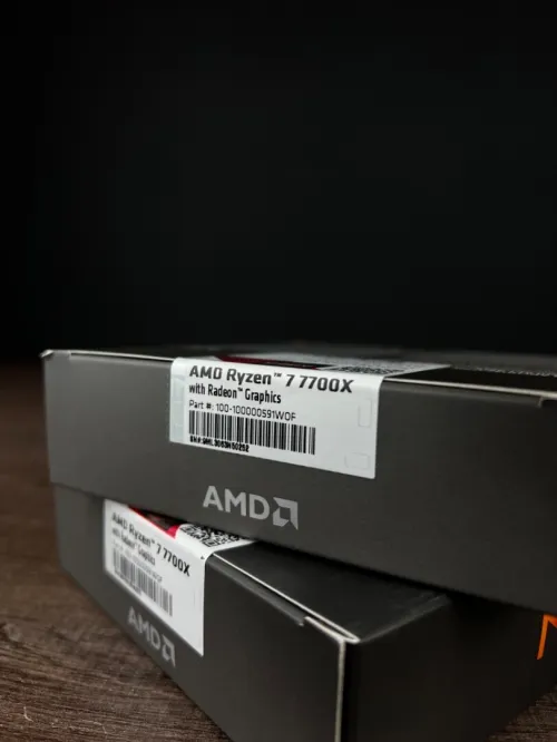 AMD RYZEN 7 7700X