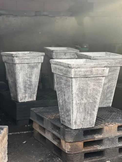Vases en beton
