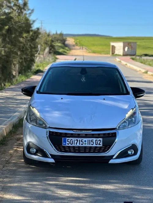 Peugeot 208 2015 Allure Facelift