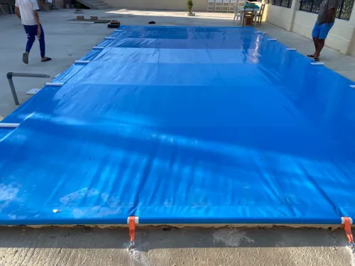 Bâche de couverture piscine