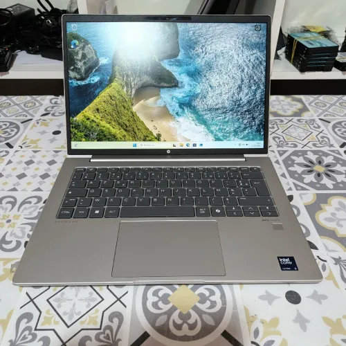 HP ProBook 440 G11 /Ultra 5 125U(+13éme) /Ram 16G /SSD 512G /écran 14 FHD