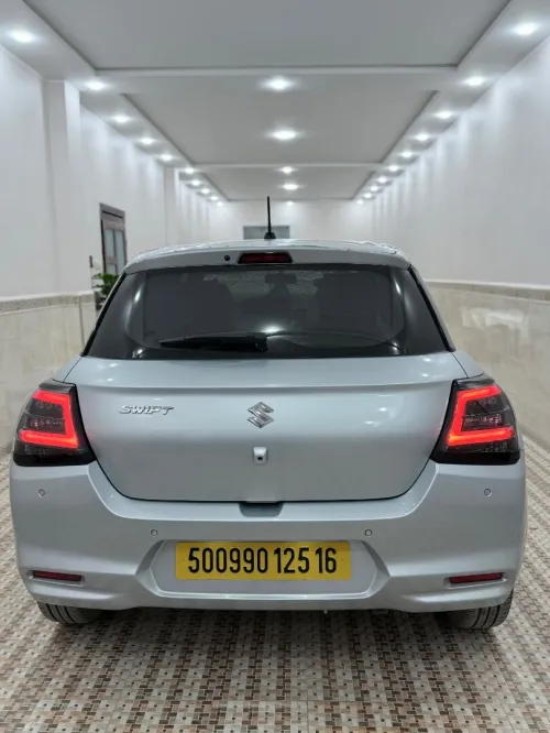 Suzuki Swift 2025 GLX