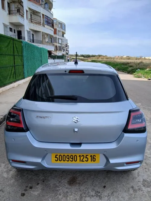Suzuki Swift 2025 GLX