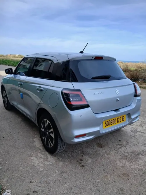 Suzuki Swift 2025 GLX