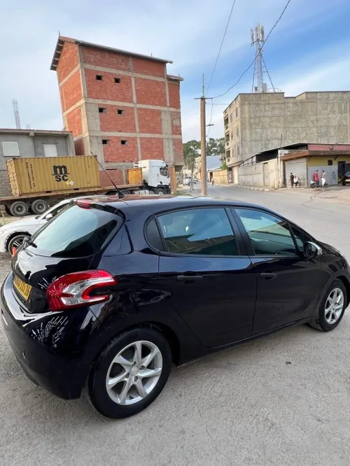 Peugeot 208 2015 208