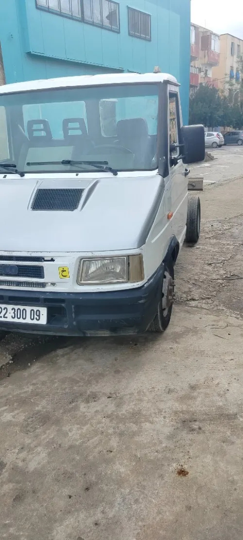 Iveco Clasic فريڨو 2000