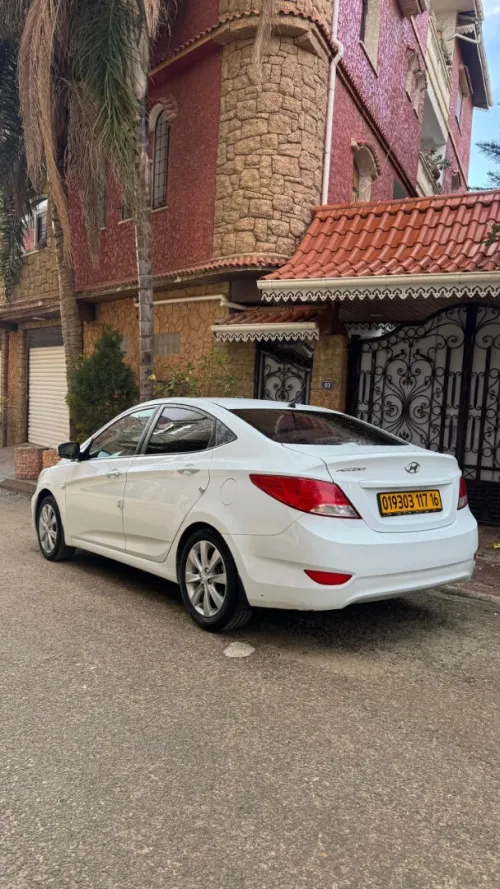 Hyundai Accent RB  4 portes 2017 GL+