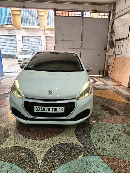 Peugeot 208 2016 Active Facelift