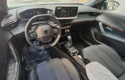Peugeot 2008 2025 GT