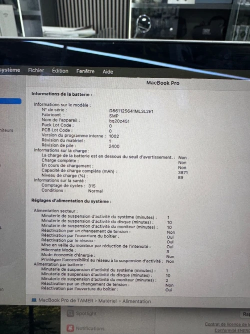 MacBook Pro 2019 8G 128G touch bar etat comme neuf