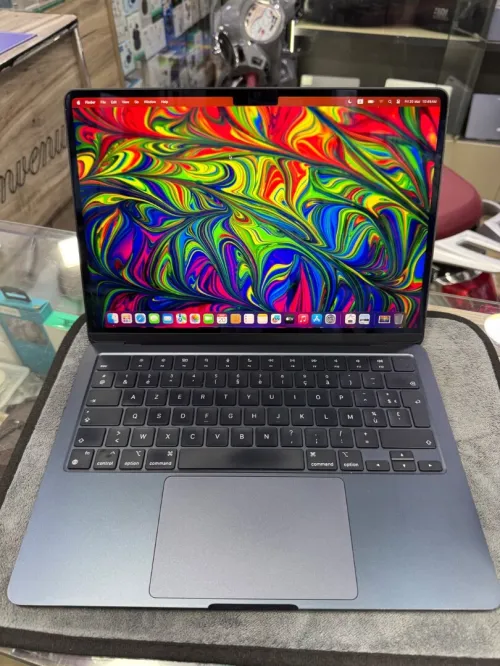 MacBook Air M2 8G 256G libère officiel