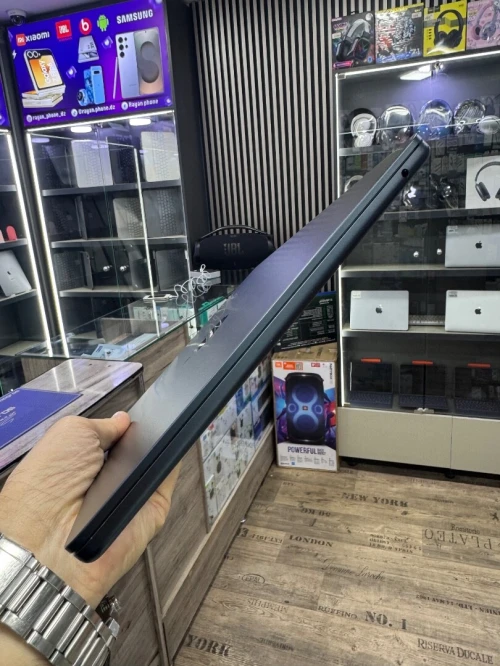 MacBook Air M2 16G 512G très bon état