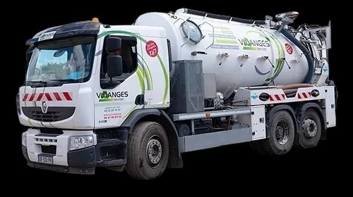 Camion vidange fosse débouchage canalisation