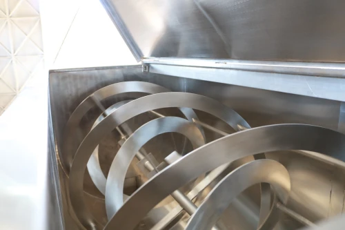 CITERNE DE STOCKAGE EN INOX  خزانات من الفولاذ المقاوم للصدء