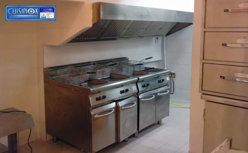 MATERIEL POUR LES GRANDES CUISINES .