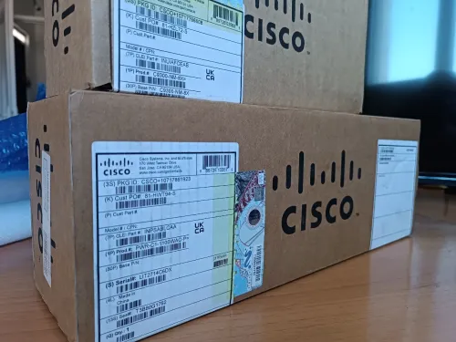 Alimentation Cisco PWR-C1-1100WAC-P pour commutateur série 9300