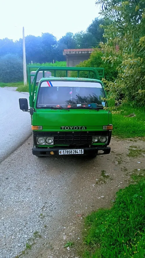 Toyota Bu 30 1984