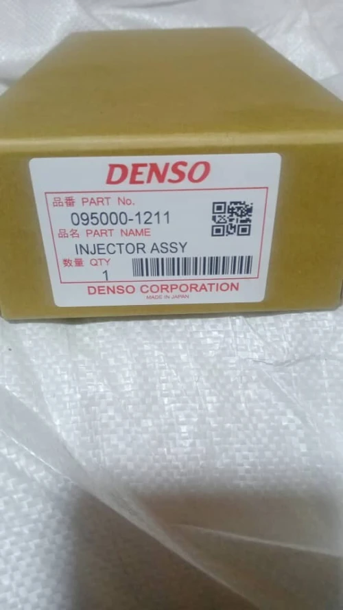 Injecteur komatsu  2095000-0800 