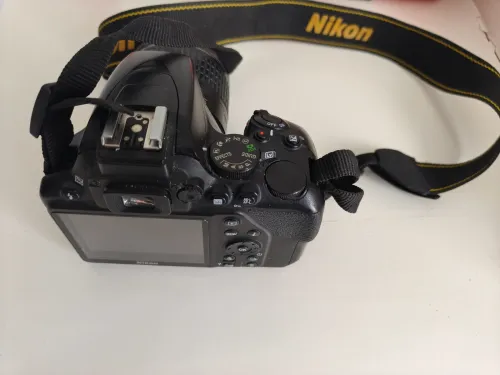 Nikon D3500 + OBJ 18-55