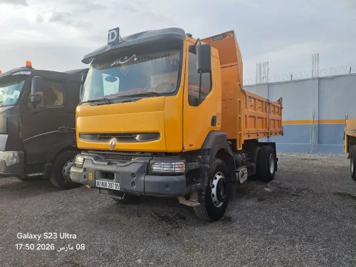 CAMION RENAULT KERAX 300 A BENNE 10T 2007