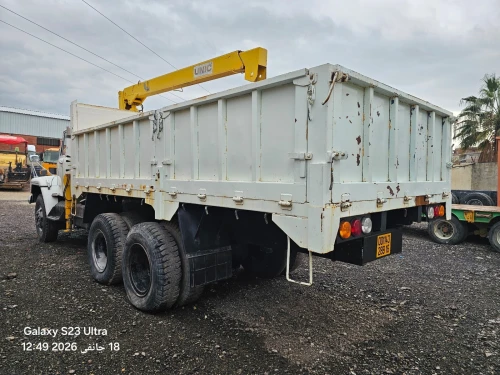 CAMION HINO 6X4 GRUE 1989