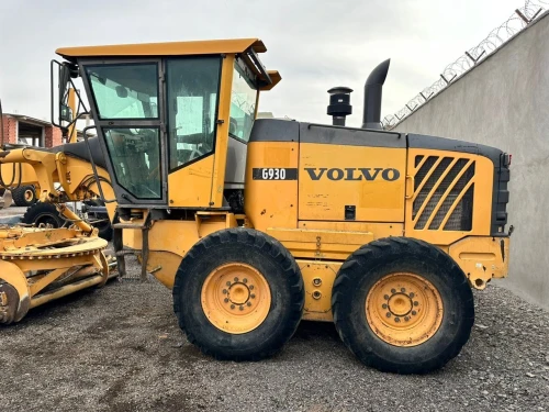NIVELEUSE VOLVO G930 2008