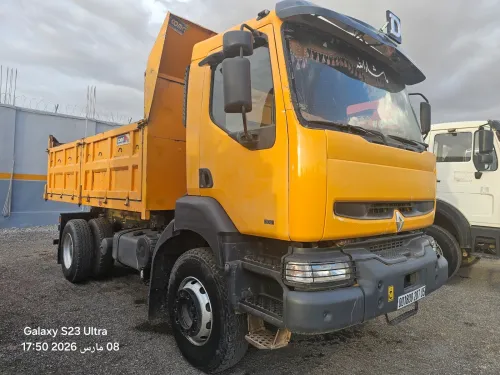CAMION RENAULT KERAX 300 A BENNE 10T 2007