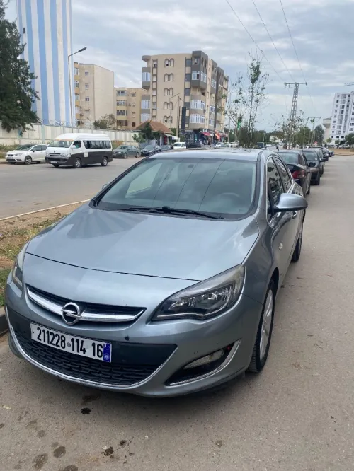Opel Astra 2014 