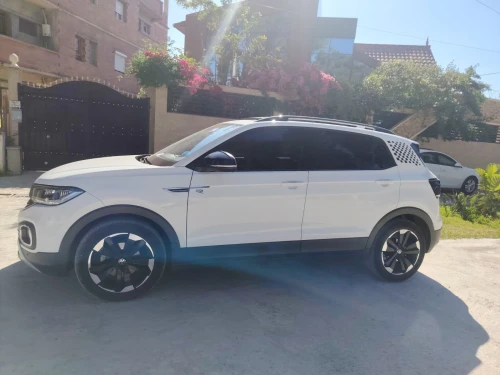 Volkswagen Tacoua 2023 T cross