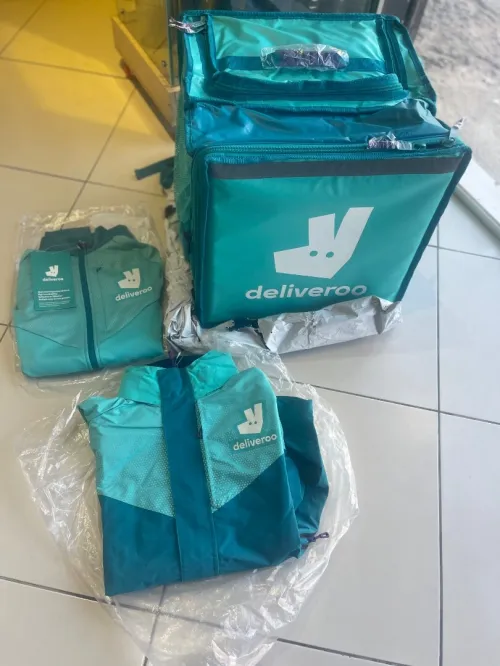 Sac Delevroo + 2 veste +