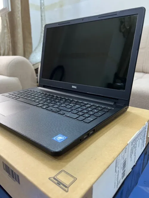 Dell Inspiron 15 (État Neuf 10/10) - Full Pack avec Boîte et son chargeur original