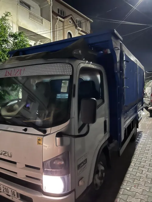 Isuzu Isuzu 2010
