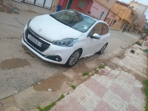 Peugeot 208 2016 Allure Facelift