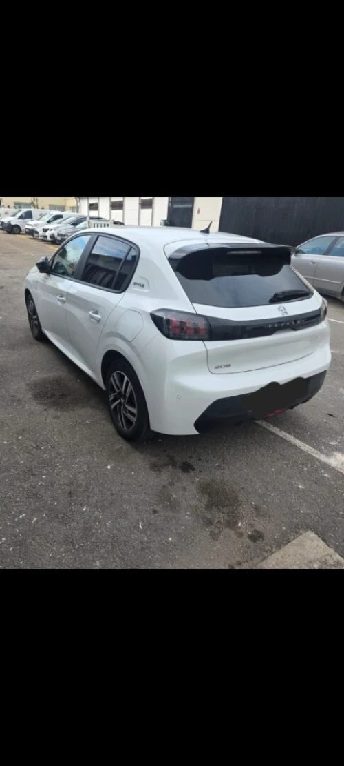 Peugeot 208 2023 E-Style