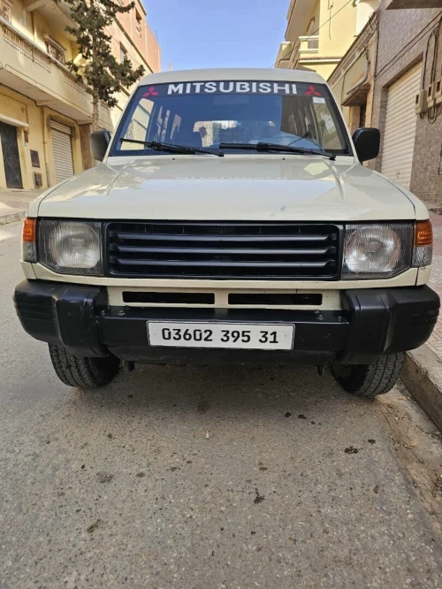 Mitsubishi Pajero Court 1995 Pajero Court