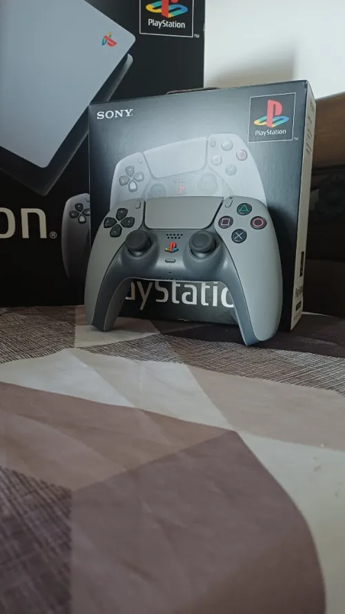 Ps5 slim 30th anniversary flashé