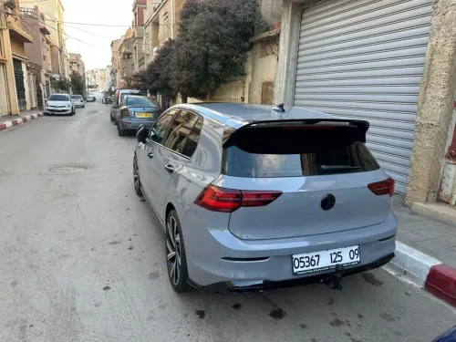 Volkswagen Golf 8 2025 R